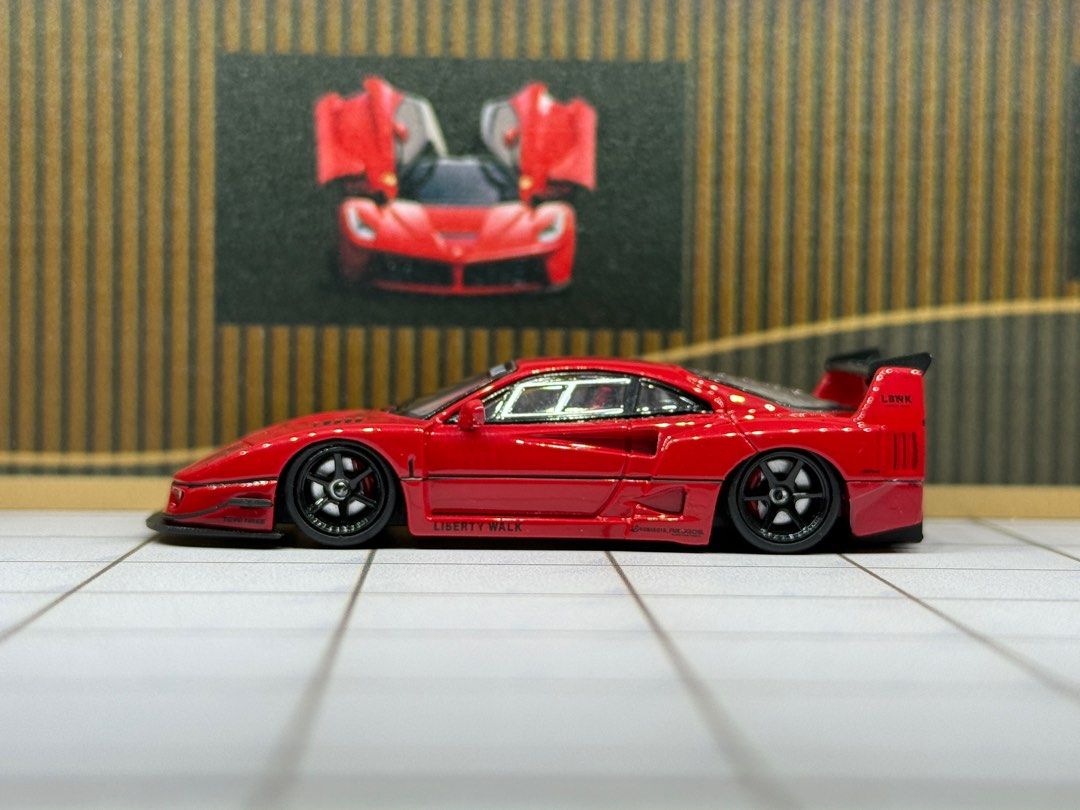 □1/64【LBWK F40 STREET WARRIOR】RED➕WHITE Ferrari F40 GULF