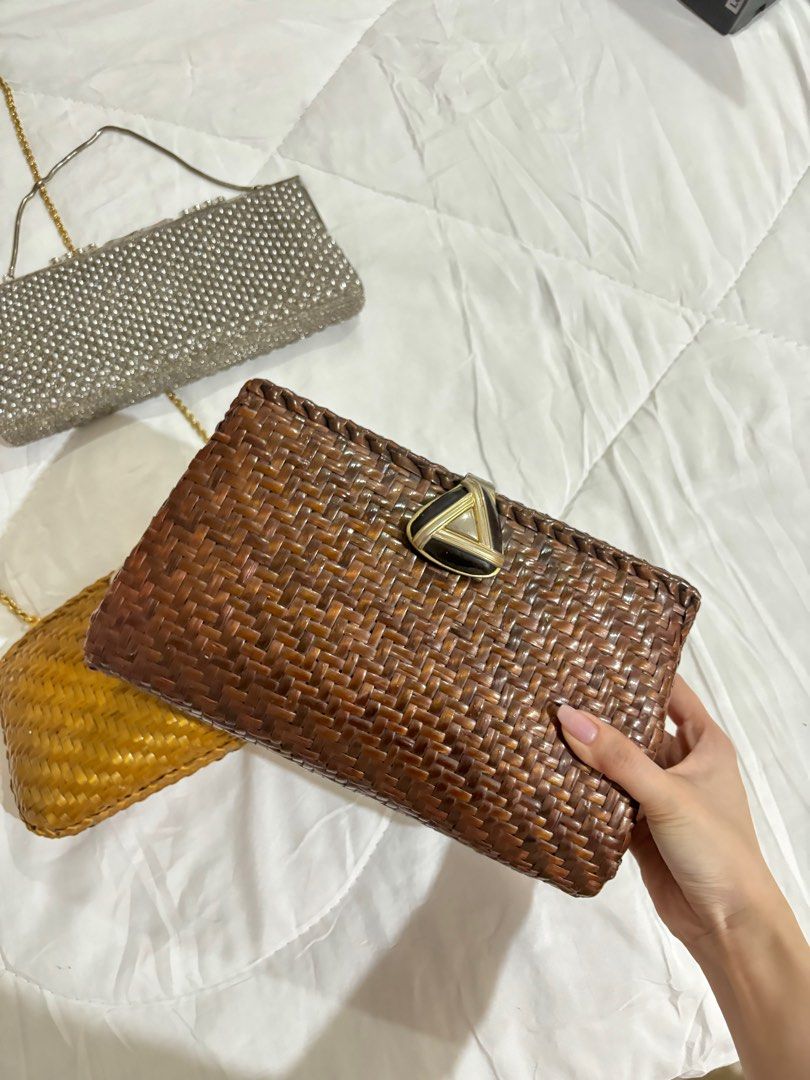 VINTAGE going out event sling bags or purses (Category: Purses & Pouches) located in Morong. Submitted by baemuzy (Listing ID 1391099264, Image 1). Description: vintage pieces so kindly manage expectations :) .