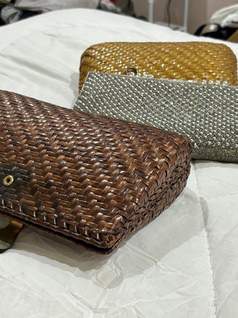VINTAGE going out event sling bags or purses (Category: Purses & Pouches) located in Morong. Submitted by baemuzy (Listing ID 1391099264, Image 2). Description: vintage pieces so kindly manage expectations :) .