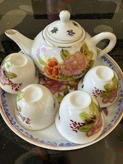 (Category: ) located in . Submitted by shopperholic1 (Listing ID 1391061722, Image 1). Description: .