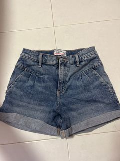(Category: ) located in . Submitted by prelovedinoo (Listing ID 1391247010, Image 1). Description: .