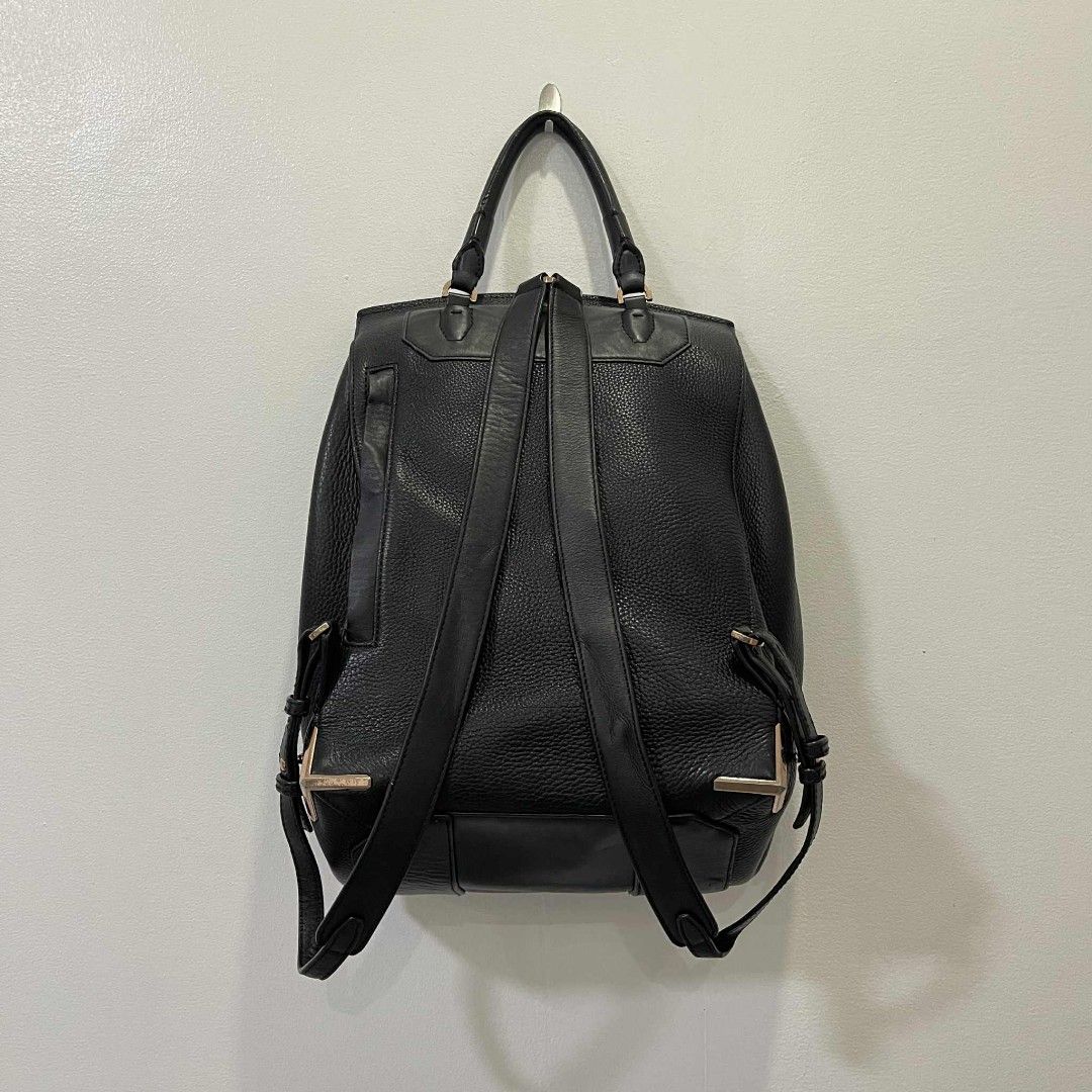 ALEXANDER WANG PRISMA BACKPACK (Category: Luxury Bags & Wallets) located in Bacolod City. Submitted by the.finest (Listing ID 1391312006, Image 2). Description: Alexander Wang Prisma Skeletal Leather Backpack Rose gold details Condition: 9/10 has normal signs of usage Authentic 4,000+shipping fee.