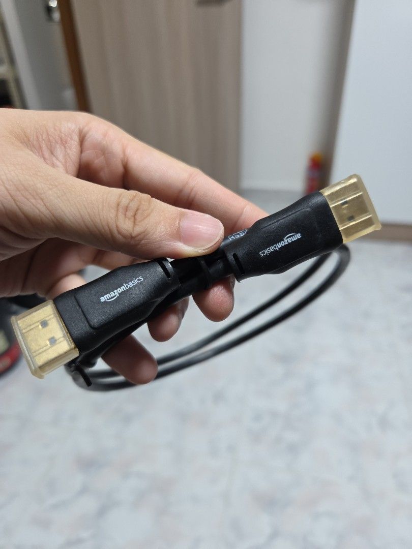 Amazonbasic 1m hdmi cable (Category: TV Parts & Accessories) located in Singapore. Submitted by matsumotosan32 (Listing ID 1391288944, Image 1). Description: 1m hdmi to hdmi cable self collect at my blk for $5.