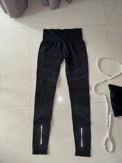 (Category: ) located in . Submitted by shopdacloset (Listing ID 1391326798, Image 1). Description: .