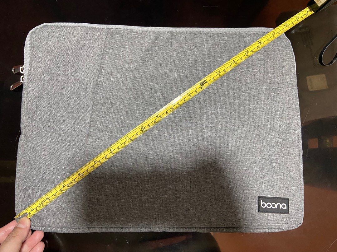 Baona 15in Laptop Sleeve (Category: Laptop Bags & Sleeves) located in Manila. Submitted by marcaida (Listing ID 1391168767, Image 2). Description: Double-layer, Gray.