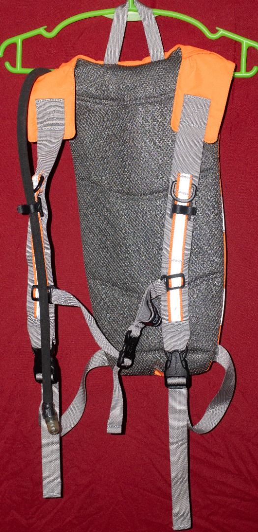 Caribee Orange Hydration Backpack 3L (Category: Hiking & Camping) located in Paranaque City. Submitted by hazee21 (Listing ID 1391336741, Image 2). Description: CARIBEE Orange Bladder Nuke Hydration Backpack 3L w/tag original tag: 2999 #22.