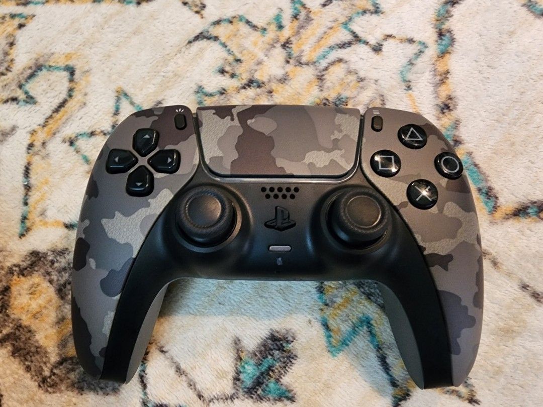 Dualsense PS5 controller original camouflage like new, Video Gaming ...