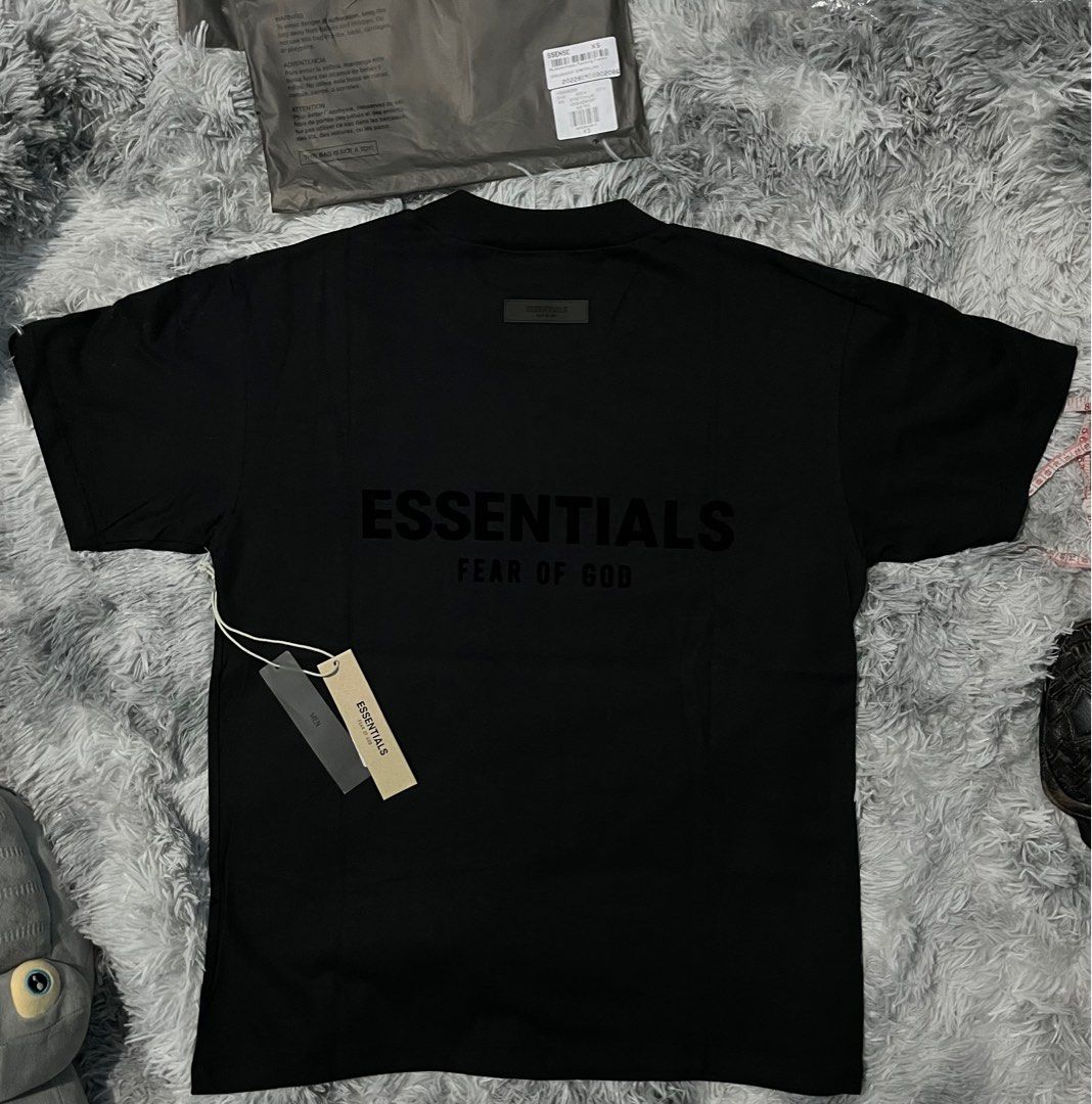 ESSENTIALS FEAR OF GOD (Category: Tshirts & Polo Shirts ) located in Caloocan City. Submitted by wildcloud-55f0 (Listing ID 1391345671, Image 2). Description: FOR SALE COD/COP VIA LBC- LALAMOVE- MEET UP (ortigas/mckinley/bgc) ESSENTIALS FEAR OF GOD SS22 STRETCH LIMO (BLACK) BRAND NEW 2.7k each only (below srp) XS- 22”28 S- 23”29.