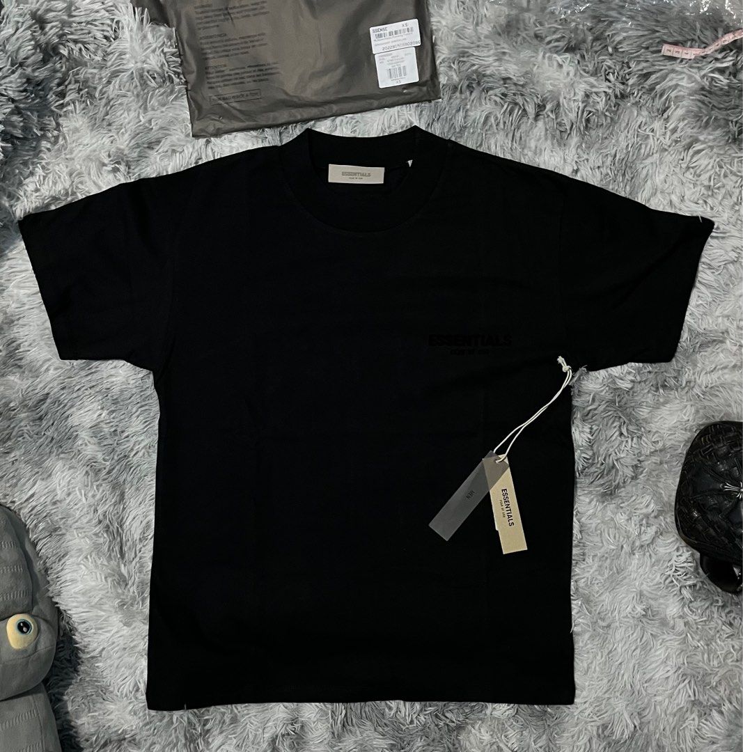 ESSENTIALS FEAR OF GOD (Category: Tshirts & Polo Shirts ) located in Caloocan City. Submitted by wildcloud-55f0 (Listing ID 1391345671, Image 1). Description: FOR SALE COD/COP VIA LBC- LALAMOVE- MEET UP (ortigas/mckinley/bgc) ESSENTIALS FEAR OF GOD SS22 STRETCH LIMO (BLACK) BRAND NEW 2.7k each only (below srp) XS- 22”28 S- 23”29.