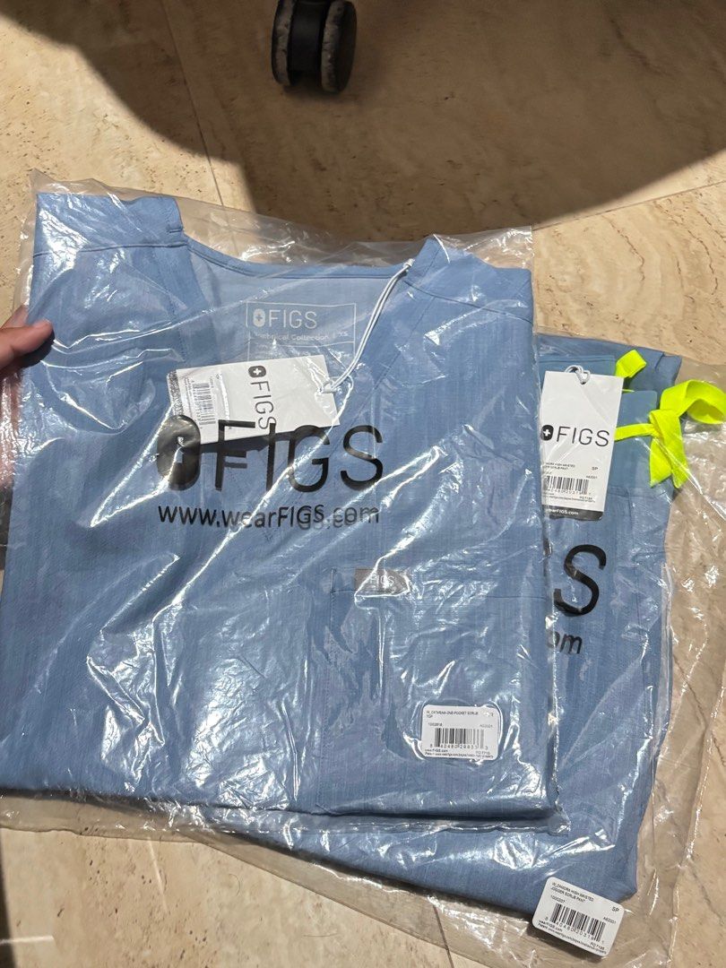 FIGS Scrubs Set ONHAND Heather Indigo (Category: Sets or Coordinates) located in Cebu City. Submitted by belly.dego (Listing ID 1391295961, Image 1). Description: Heather Indigo FIGS Scrubs Set Details of size on photo.