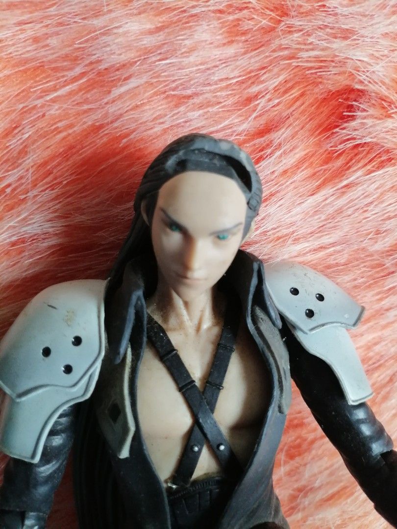 final fantasy sephiroth (Category: Figurines & Statues) located in Caloocan City. Submitted by zechariah.nacional (Listing ID 1391199738, Image 2). Description: final fantasy sephiroth 1500php as is wysiwyg no reservation crossposted.