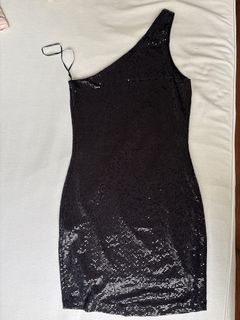 (Category: ) located in . Submitted by preloved_hoarder (Listing ID 1391223277, Image 1). Description: .