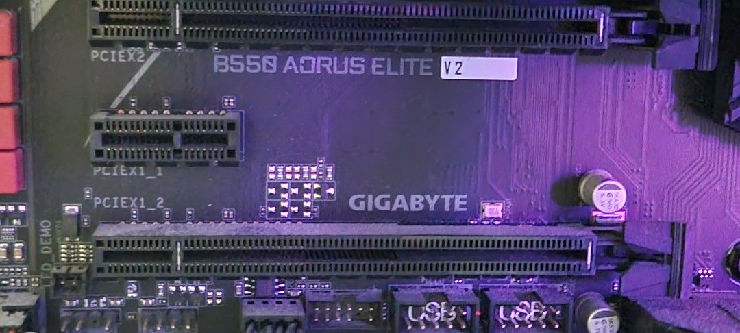 Gigabyte B550 AORUS ELITE V2 Gaming PC