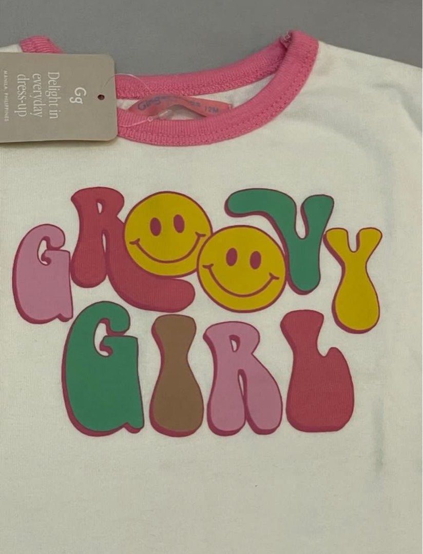 GINGERSNAPS Graphic crop top (12m and 2Y) (Category: Babies & Kids Fashion) located in Marikina City. Submitted by libidibi (Listing ID 1391327112, Image 3). Description: Authentic and brand new with tag, LP posted Size on tag: 12m / 2Y MOP: Gcash / BPI DELIVERY: J&T / Lalamove / Grab Cotton | Girls | Toddler | Baby | Crop | Tee | Top | Shorts | Summer | White Pink | Blue | Retro | Nostalgia | Groovy baby | Dolphin shorts | Colorblock | Daisy flo