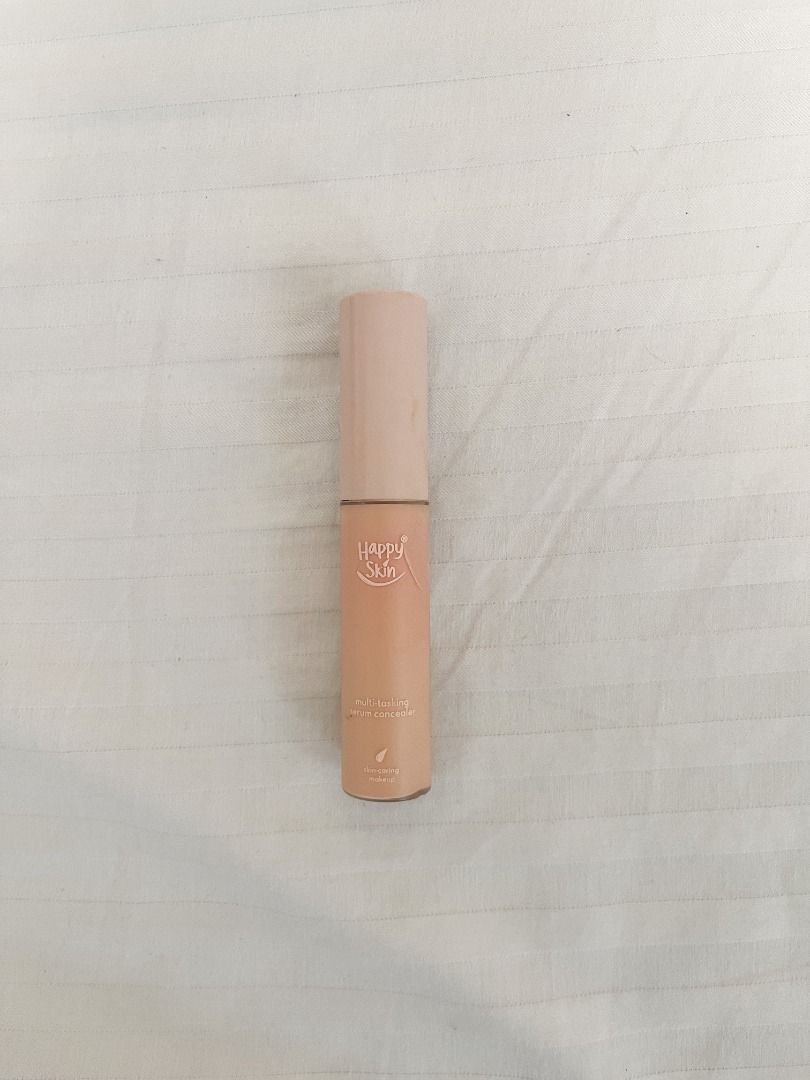 Happy Skin Concealer (Light Beige) (Category: Makeup) located in Quezon City. Submitted by kamotecutee (Listing ID 1391214818, Image 1). Description: Happy Skin Concealer – Light Beige — ₱300.