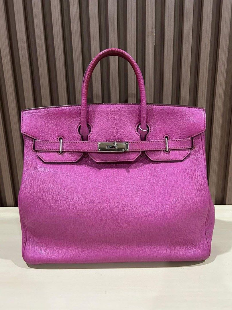 Hermes Birkin 30 Bag (Category: Luxury Bags & Wallets) located in Manila. Submitted by bagislifeshop (Listing ID 1391272998, Image 2). Description: ☑️Available in Pampanga ✅Condition: 8.5/10 ✅Stamp: K square (2007) ✅ Material: Chevre leather ✅Colour: Pink ✅Inclusion: Dustbag, pillow and entrupy certificate .