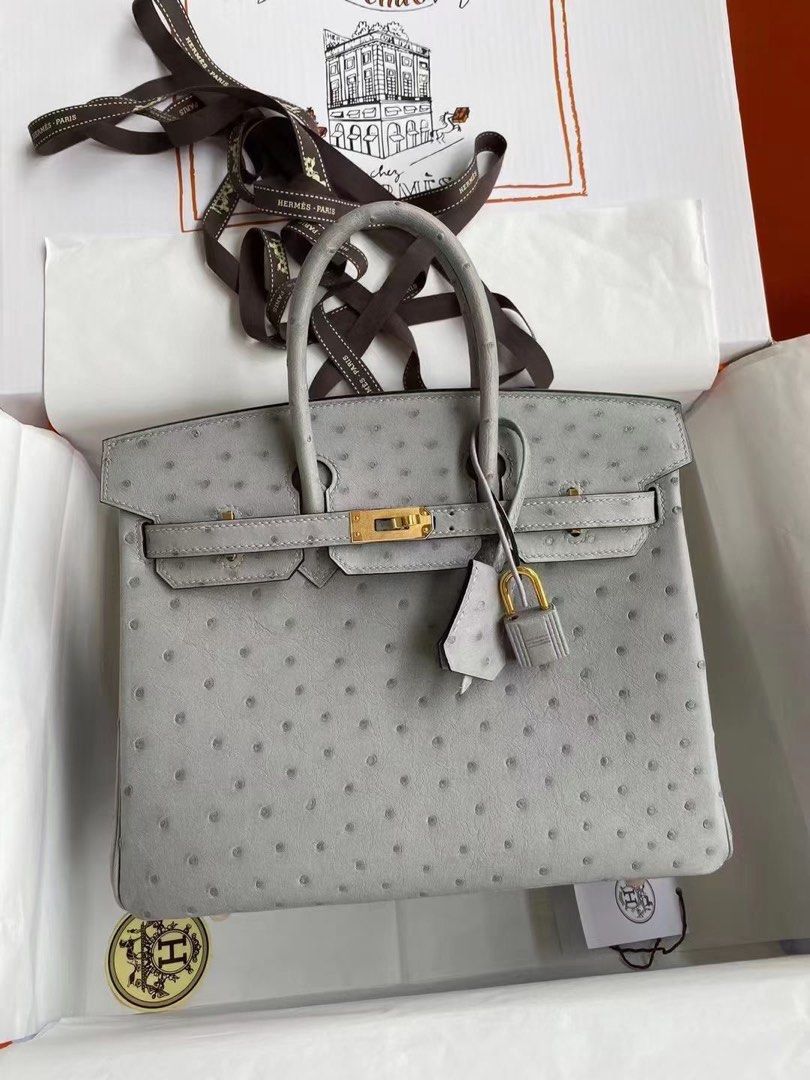 Hermes Birkin 30cm Ostrich Grey GHW (Category: Luxury Bags & Wallets) located in Pasig City. Submitted by wmsbags_2 (Listing ID 1391326028, Image 1). Description: ❗️We Accept Payment❗️ 📌CREDIT CARD & Cash Payment 📌Gcash or Bank tranfer VIP HANDMADE ✅Perfect workmanship ✅Fully hand stitched ✅Fine stamp & Code ✅100% Hardware materials structured ✅Real Leather ✅We do deliver (any) ✅ or meet up ( metro manila area) ✅We shipp all nationwide ✅Complet