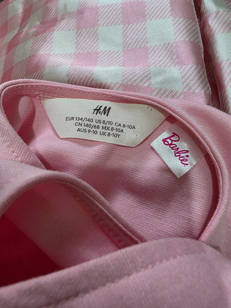 H&M Barbie dress (Category: Babies & Kids Fashion) located in Manila. Submitted by joy22229 (Listing ID 1391221322, Image 3). Description: Used once. Only for party.
