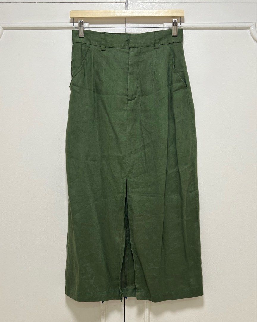 Laya Mithi Linen Skirt - Green (Category: Skirts) located in Marikina City. Submitted by from.pci (Listing ID 1391247895, Image 1). Description: Laya Mithi Linen Skirt @wearlayamnl on Instagram Color: Green Size: Small - Linen fabric - With pockets - Used less than 5x - Last 4 photos are from the shop’s website; for when worn reference and size chart RFS: Doesn’t fit anymore after giving birth.