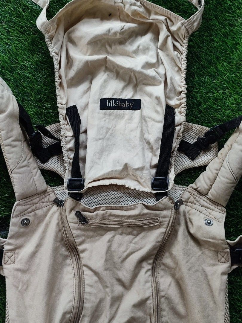 Lillebaby Complete All Seasons (Category: Carriers & Slings) located in Bacolod City. Submitted by closetcleanupbcd (Listing ID 1391221797, Image 2). Description: .