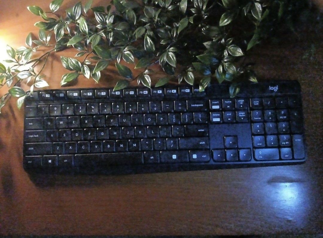 Logitech Wireless Keyboard472316748645027841