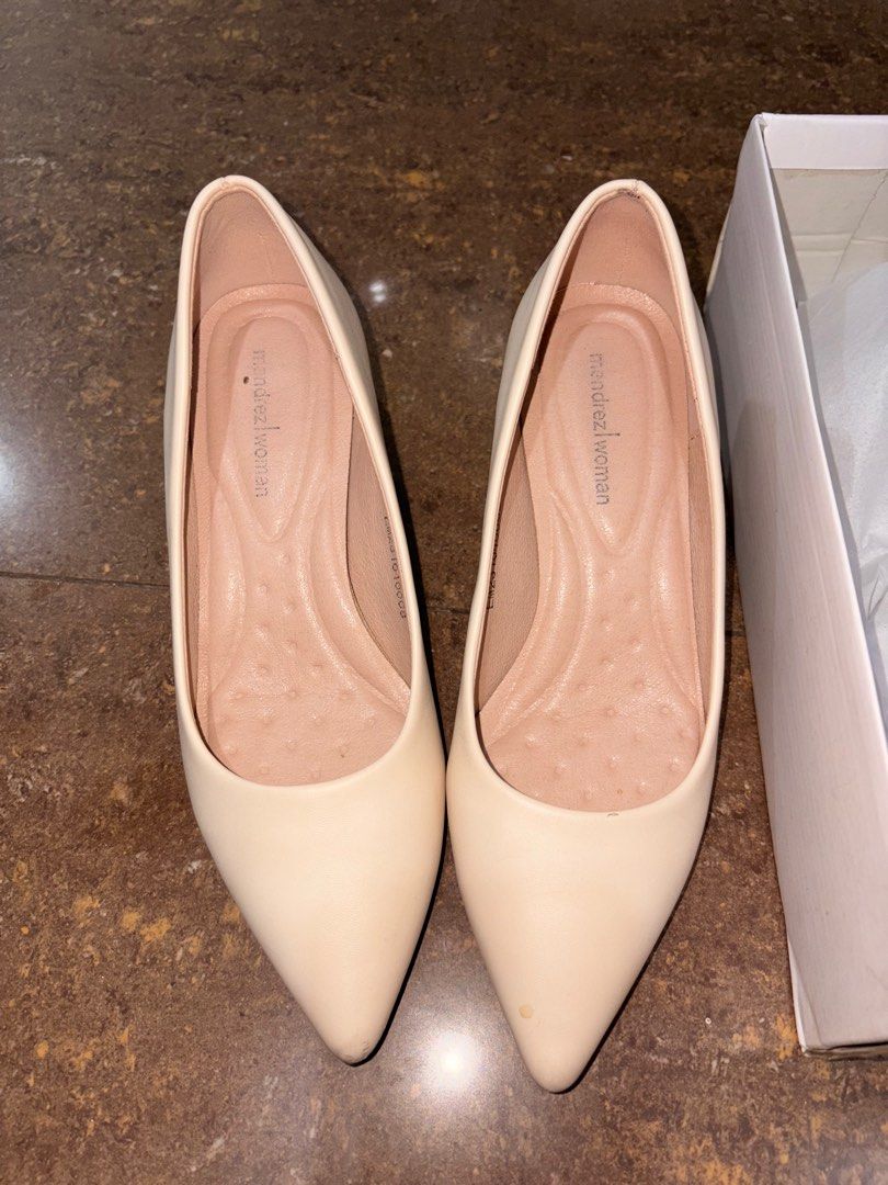 Mendrez Beige Shoes (Category: Heels) located in Manila. Submitted by orion_declutter (Listing ID 1391266510, Image 1). Description: Used once for an event May part ng shoe na kailangan ng shoe glue. See last image. Size 36 on print but really fits size 37. .