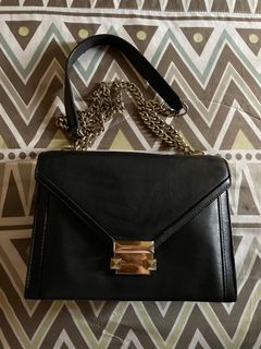 (Category: ) located in . Submitted by FromMyCloset (Listing ID 1391309894, Image 1). Description: .