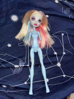 (Category: ) located in . Submitted by monsterhigh332 (Listing ID 1389608567, Image 1). Description: .