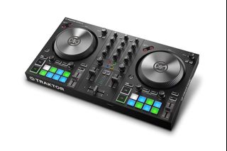 (Category: ) located in . Submitted by hypebeast_plugwalk (Listing ID 1391256054, Image 1). Description: .