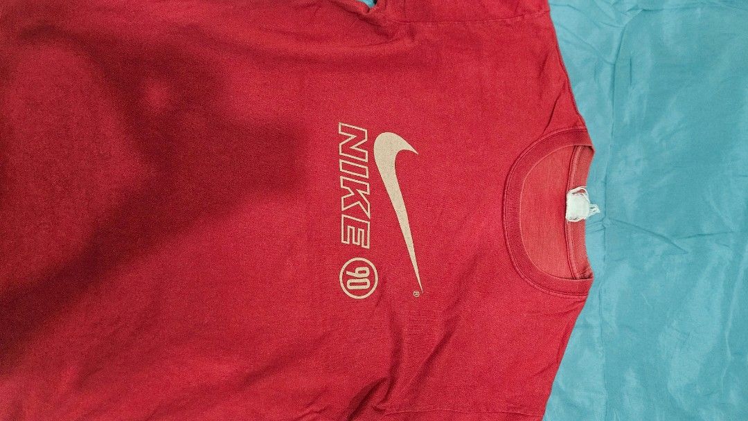 Nike 90 (Category: Tshirts & Polo Shirts) located in Kuala Terengganu. Submitted by madafiqq (Listing ID 1391322607, Image 1). Description: Nike 90 Size L Condition 8/10 RM25.
