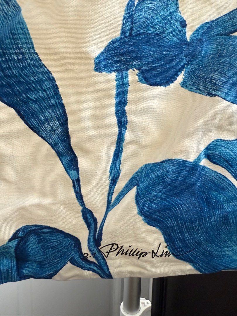 Phillip Lim Tote Bag (Category: Luxury Bags & Wallets) located in Manila. Submitted by fashion_alpha (Listing ID 1391159399, Image 2). Description: .