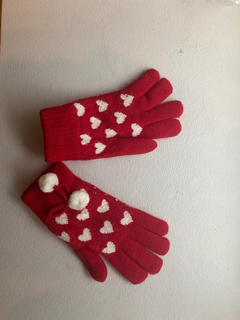 Red Heart Pattern Gloves (Category: Gloves) located in Singapore. Submitted by mandou (Listing ID 1391199713, Image 1). Description: - Red gloves - Heart pattern - Pom-pom details - Excellent condition - Perfect for winter.