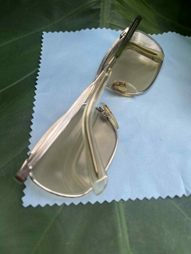Rodenstock Cortina sunglasses (Category: Sunglasses & Eyewear) located in Iloilo. Submitted by jananapad (Listing ID 1391246558, Image 3). Description: with 12k gold lightly used condition with markings GUARANTEED ORIGINAL with provided case.