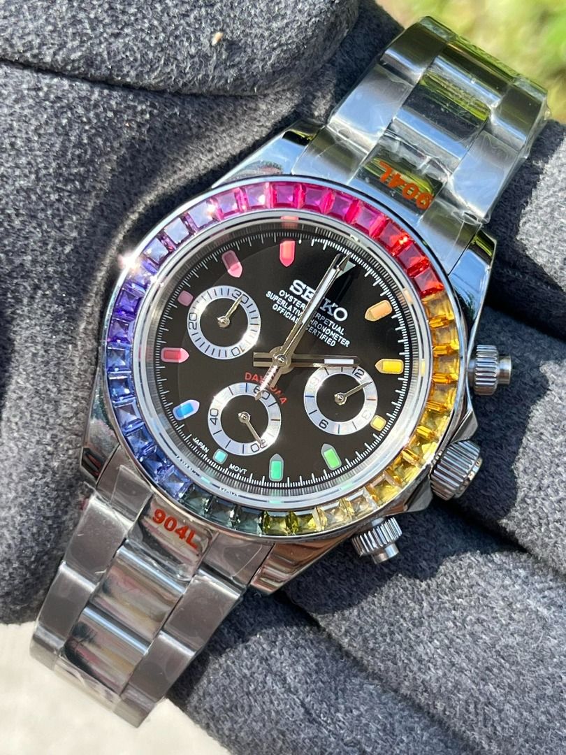 Seiko Mods (Daytona Rainbow) (Category: Luxury Watches) located in Valenzuela. Submitted by jedmiguel (Listing ID 1391264456, Image 2). Description: Seiko Mods Daytona Rainbow Rose Gold Silver For only PHP 8000 Brandnew & Original • Complete links • Comes with box, paperbag & card ✅ can do shipping ✅ COD OR COP VIA LBC ✅ meetup near me PM for more details Valenzuela/South Caloocan Area DISCLAIMER: We are not affiliated, associated, or in any way 