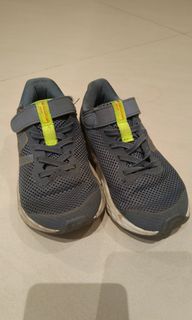 (Kategori: ) berada di . Dikirim oleh commonthread (ID iklan 1391294161, Gambar 1). Deskripsi: .
