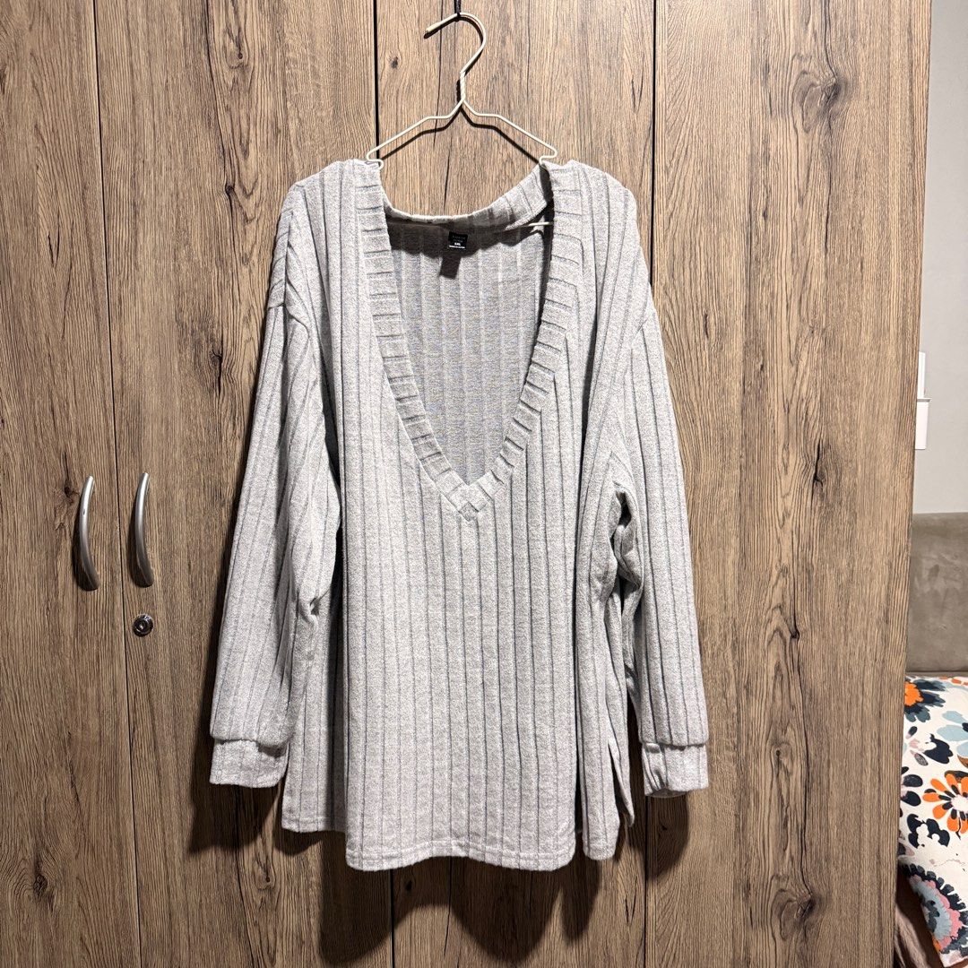 Shein Gray Plus Size Long Sleeves Outerwear - 1XL (Category: Coats, Jackets and Outerwear) located in Marikina City. Submitted by maya.declutters (Listing ID 1391237083, Image 1). Description: PERSONAL ITEMS / NOT FROM UKAY MOP: GCash / Bank Transfer Delivery: - Lalamove (7PM onwards) - J&T - Shipping fee will be shouldered by the buyer.