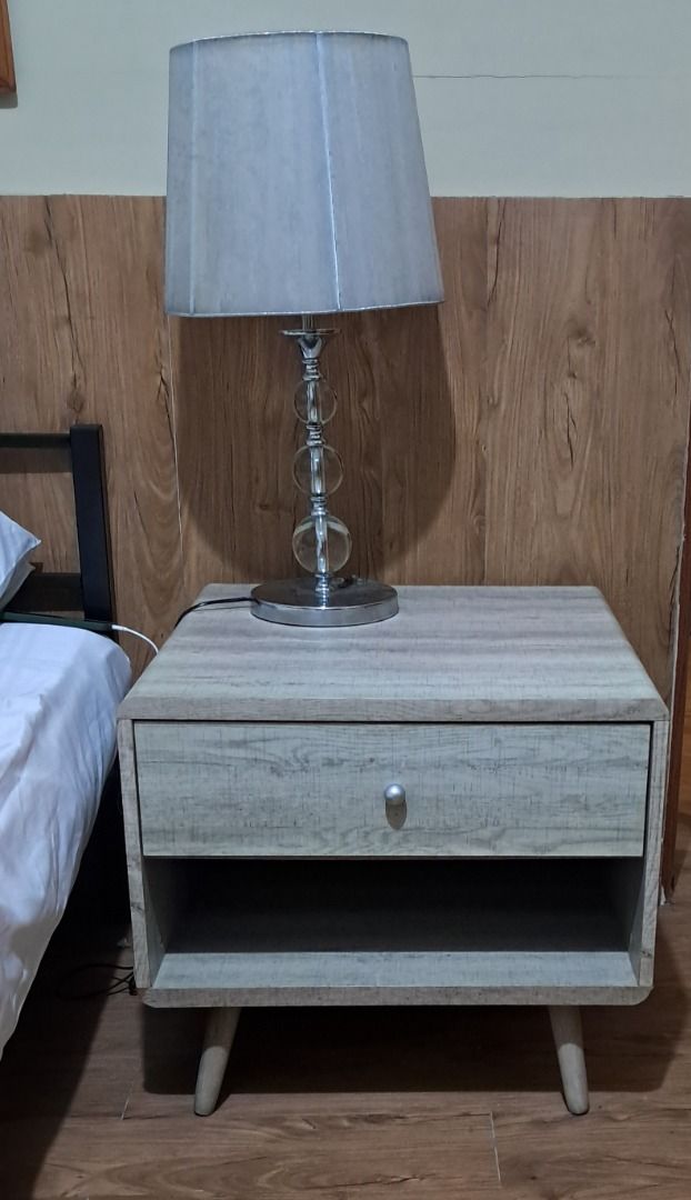 Side Table / Bedside Table (Category: Tables & Sets) located in Makati City. Submitted by k.1248 (Listing ID 1391286303, Image 1). Description: .