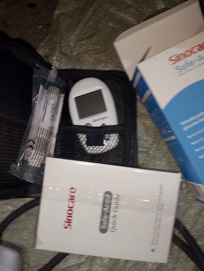 Sinocare pain free glucose test (Category: Health Monitors & Weighing Scales) located in Pasig City. Submitted by enajp82 (Listing ID 1391224005, Image 2). Description: glucometer only.