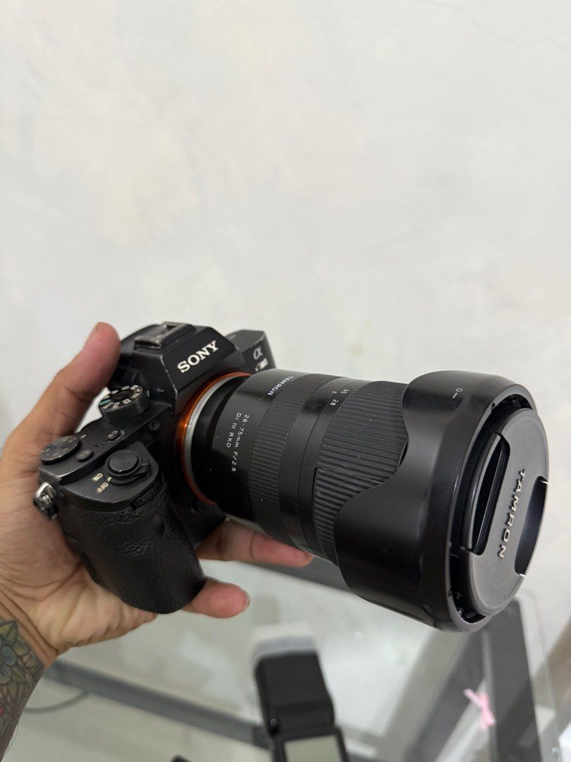 SONY A7rii with tamron 28-75/2.8 (Category: Cameras) located in Quezon City. Submitted by jerome2929 (Listing ID 1391327452, Image 2). Description: FOR SALE OR SWAP OFFER LANG SONY A7RII WITH TAMRON 28-75 2.8 ISSUE MAY KONTING DEAD FIXEL SA GILID NG LCD NOVALICHES AREA.