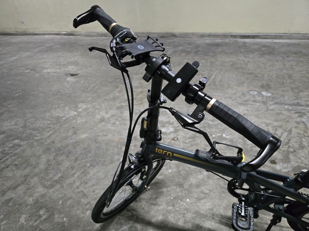 Tern Link A7 + Accessories (Category: Bicycles) located in Mandaluyong City. Submitted by marchmeister (Listing ID 1391310931, Image 1). Description: Tern Link A7 Speeds: 1 x 7 Gear Inches: 36" - 72" (2.86 - 5.72 m) Folding Size: 39.5 × 80 × 73 cm (15.6 × 31.5 × 28.7 in) Distance: Saddle to Pedal: 70 - 96 cm (27.6 - 37.8 in) Suggested Rider Height: 142 - 190 cm (55.9 - 74.8 in) Max Gross Vehicle Weight: 120 kg (264.6 lb) Max Rider Weight: 105 kg 