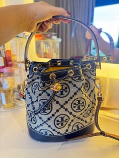 (Category: ) located in . Submitted by crake.preloved (Listing ID 1391230883, Image 1). Description: .