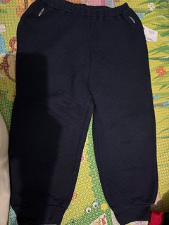 (Category: ) located in . Submitted by Brandedpreloved (Listing ID 1391277793, Image 1). Description: .
