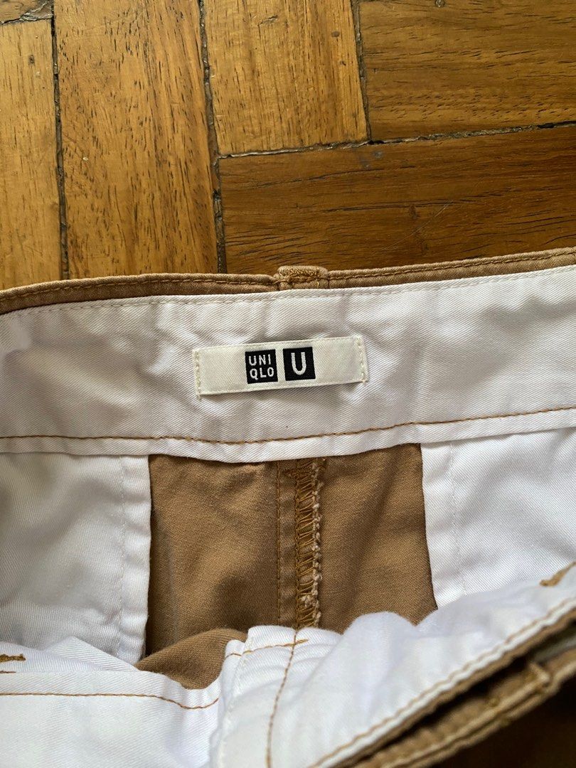 Uniqlo U Wide Trousers Small (Category: Trousers) located in Quezon City. Submitted by closingoutsale (Listing ID 1391162393, Image 2). Description: Fits xs-small No issues 28-29 waist men Add shipping fee.