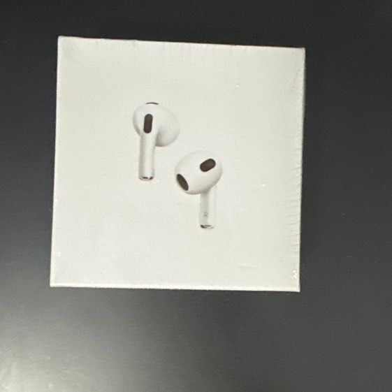 Wireless headphones/ ear piece