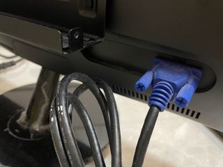 18-inch monitor64079533114115110