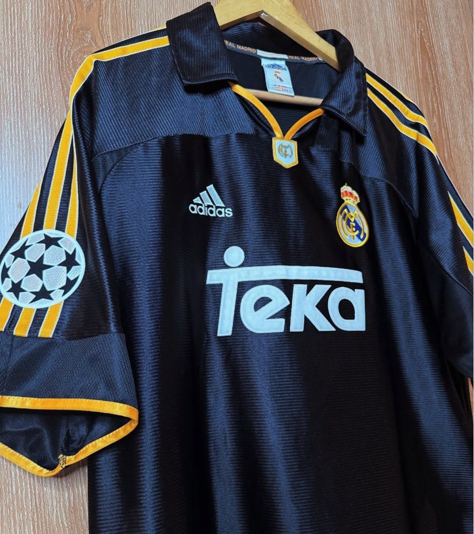 3 Roberto Carlos Real Madrid 1999-2000 Away UCL football jersey