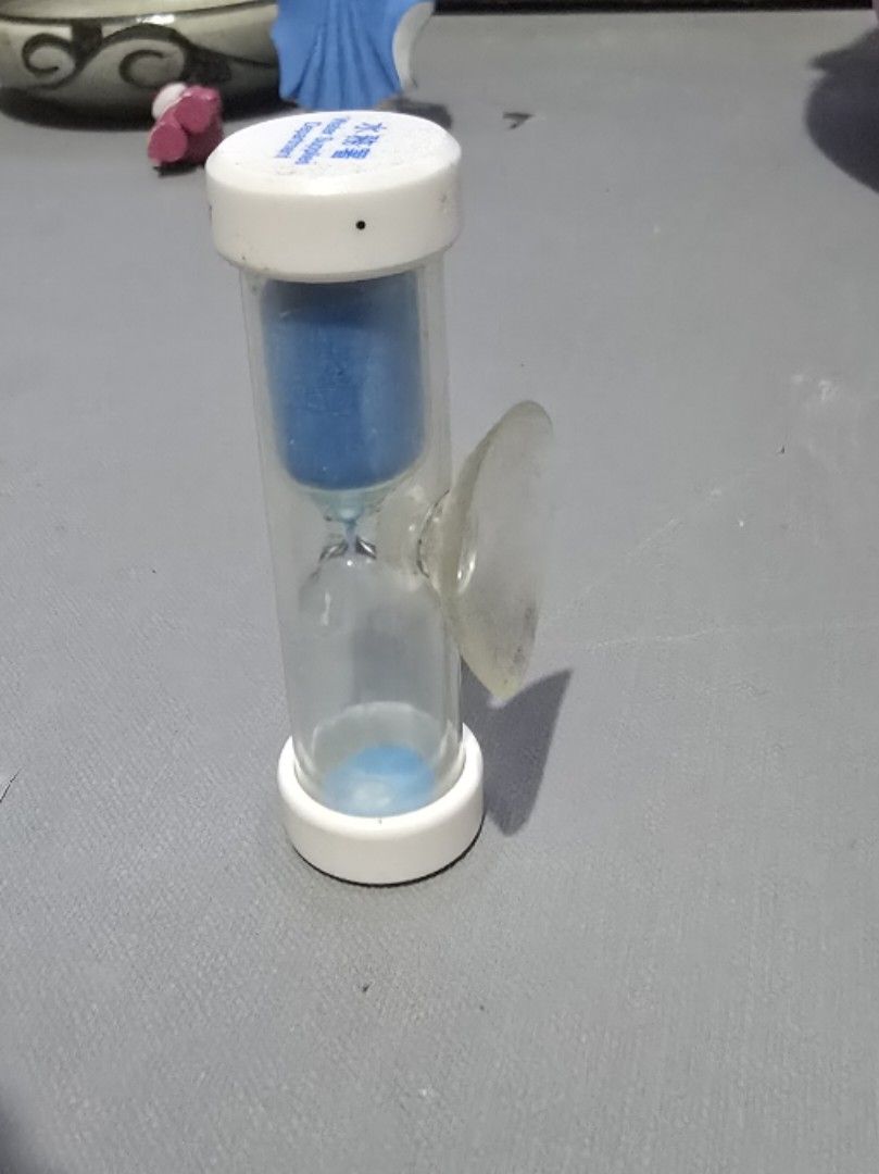 4 mins sand timer hourglass (Category: Clocks) located in Quezon City. Submitted by zmmpreloved (Listing ID 1391471288, Image 1). Description: .