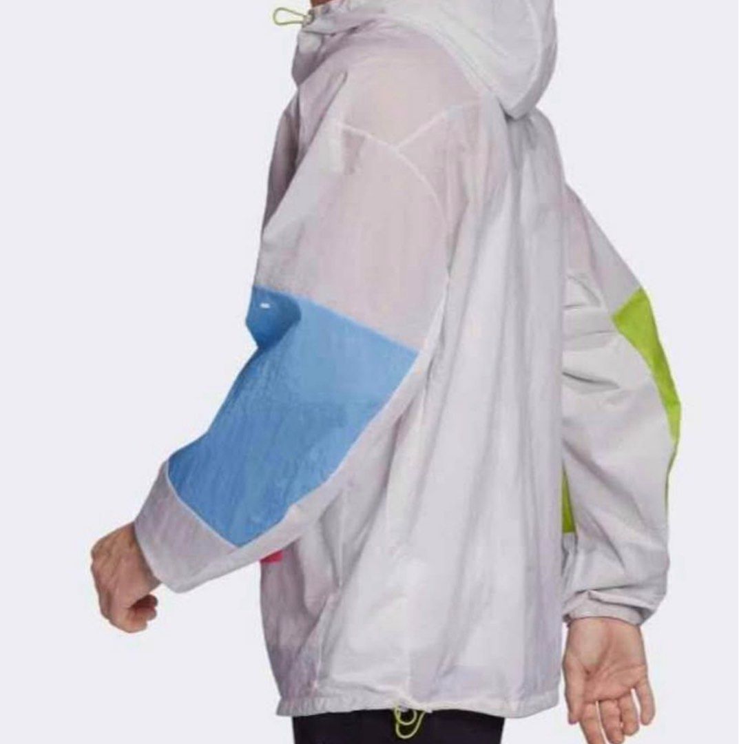 Adidas windrunner Jacket (Category: Activewear) located in Baguio. Submitted by rayrai33 (Listing ID 1391500926, Image 2). Description: SIZE LARGE ‼️ ADAPT JACKET ADULTS HIGHLIGHTS Reflective details shine on dawn and dusk runs. RUN IN LIGHT RAIN SPECIFICATIONS Half zip with high collar Packable running jacket Reflective details Durable water-repellent (DWR) coating Front zip pocket Drawcord-adjustable hood and hem Plain weave Product colour: Orb