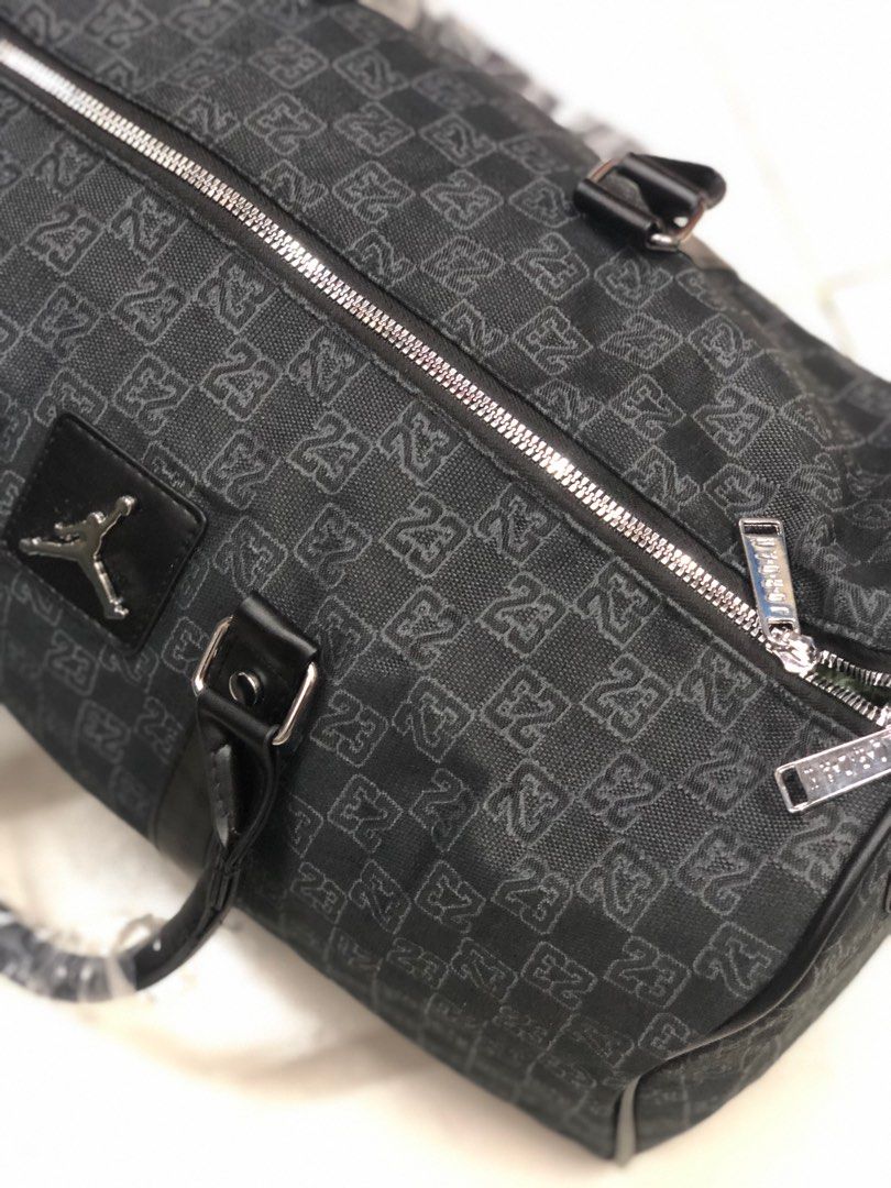 Air jordan monogram duffle bag (Category: Luxury Bags & Wallets) located in Cavite. Submitted by keedcaps4u (Listing ID 1391435413, Image 2). Description: Forsale Jordan monogram duffle bag 25L as new condi no issue 25L 2500 shipped 📩📩📩.