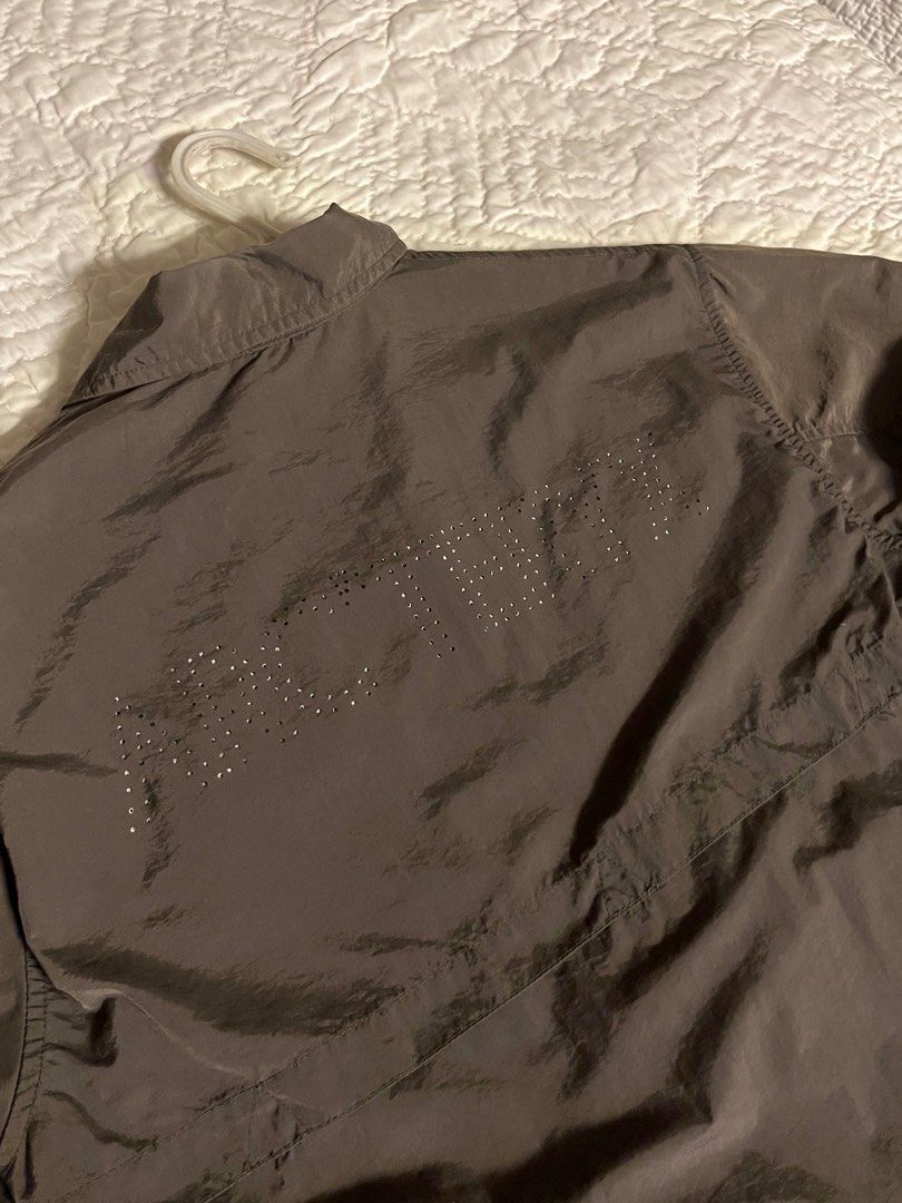 Arcteryx Work Shirt (Category: Activewear) located in San Juan City. Submitted by malaysianmilo (Listing ID 1391502932, Image 2). Description: 21 x 30 Sf to be paid by buyer.